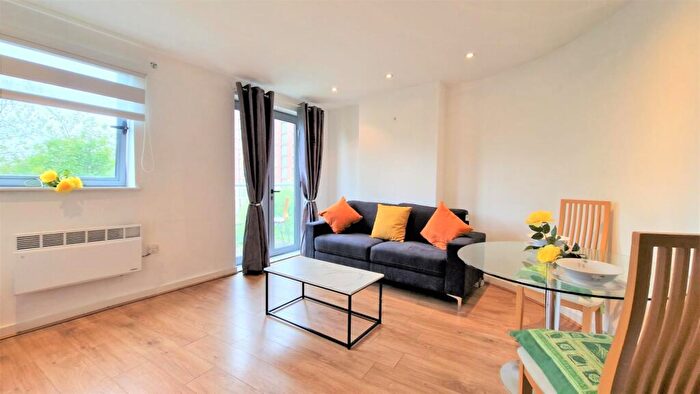 1 Bedroom House To Rent In Beringa, City Island, Leeds, LS12