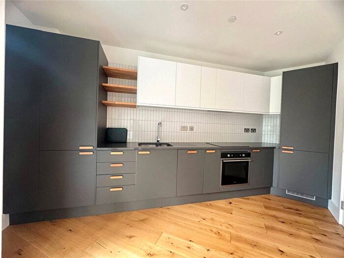 1 Bedroom Flat To Rent In Red Clover Gardens, Coulsdon, CR5
