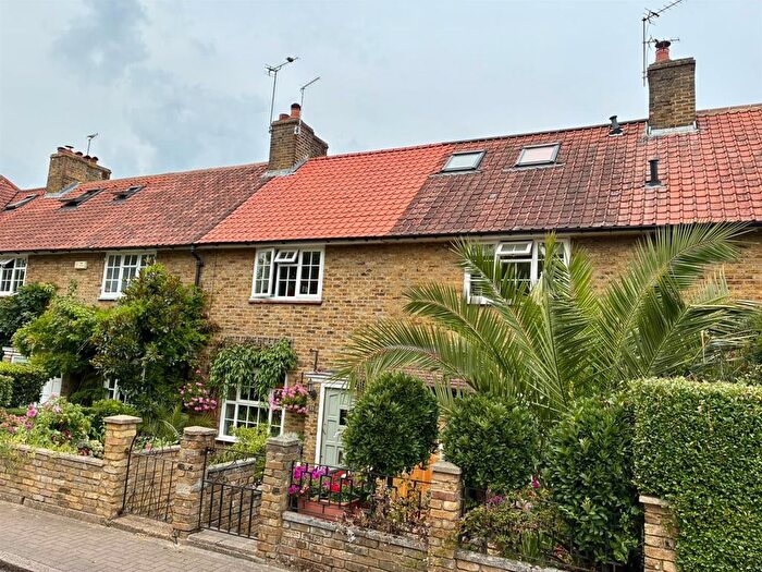 2 Bedroom Terraced House For Sale In Hobbes Walk, Putney, SW15