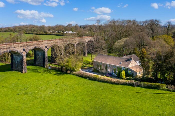 4 Bedroom Property For Sale In Ford House, Capernwray, Carnforth, LA6