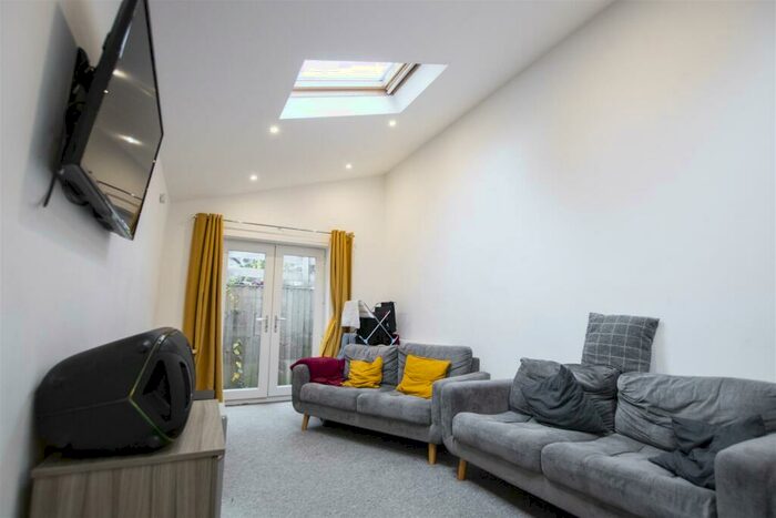 6 Bedroom House To Rent In Selly Hill Road, Birmingham, B29