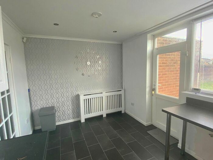 3 Bedroom Property To Rent In Yorkminster Drive, Chelmsley Wood