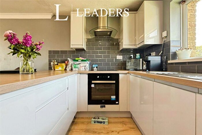 1 Bedroom Apartment For Sale In Southway, Gosport, Hampshire, PO13