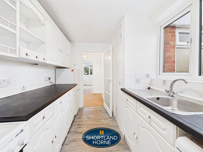 2 Bedroom Flat To Rent In Greendale Road, Whoberley, Coventry, CV5