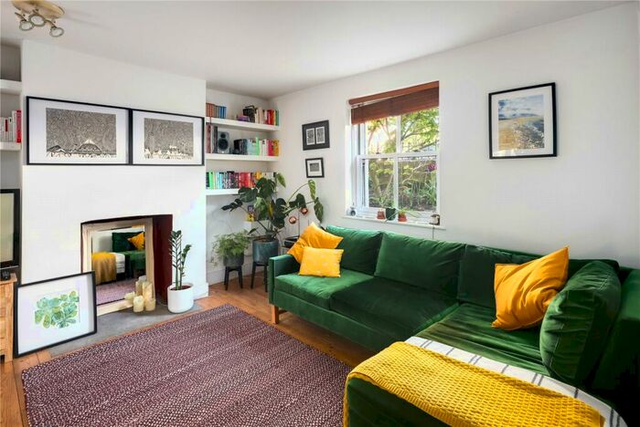 1 Bedroom Flat To Rent In Paragon Road, Hackney, London, E9