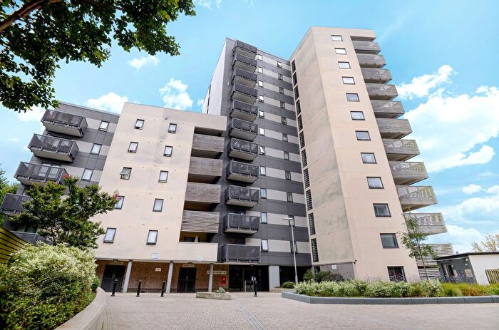 1 Bedroom Flat For Sale In Dominion House, The Avenue, London, W13