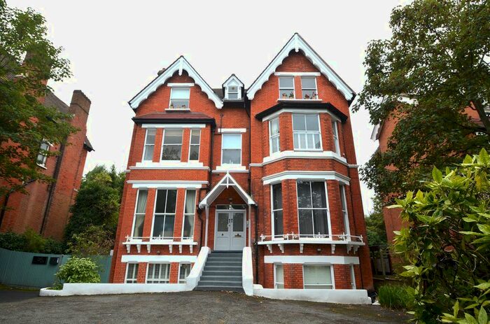 1 Bedroom Flat To Rent In Gipsy Hill, Crystal Palace, SE19