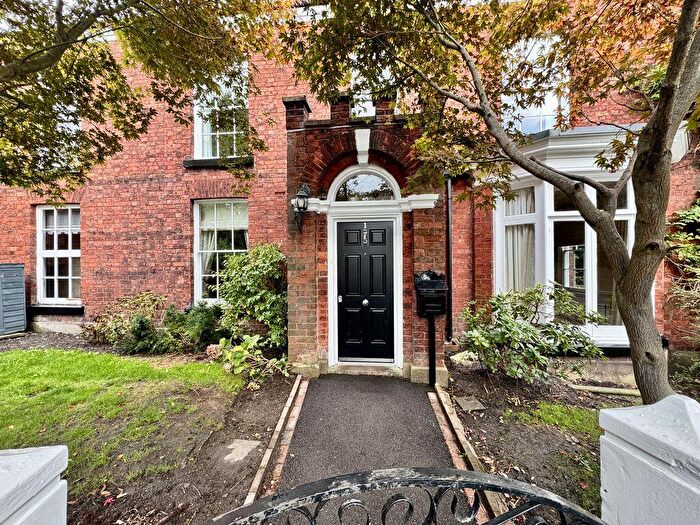 3 Bedroom End Of Terrace House To Rent In Howey Hill, Congleton, CW12