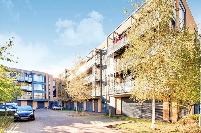 1 Bedroom Flat To Rent In Goddard Drive, Bushey, WD23