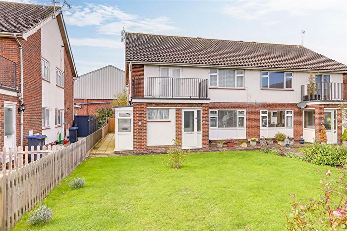 2 Bedroom Flat For Sale In Ophir Road, Worthing, BN11