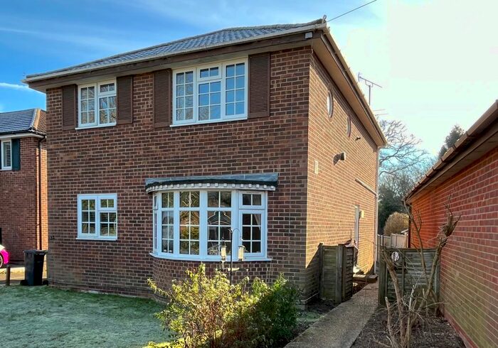 2 Bedroom Maisonette To Rent In Brownhill Road, Chandler's Ford, Eastleigh, SO53