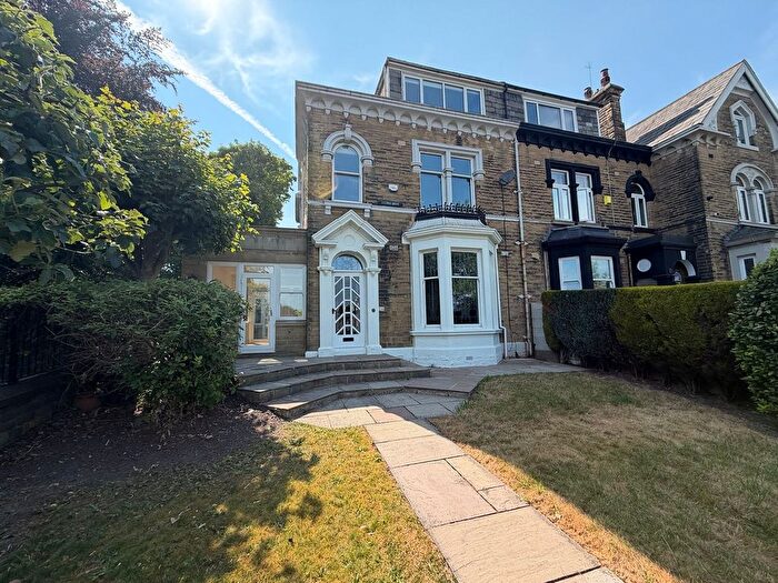 5 Bedroom Terraced House For Sale In Bradford Road, Shipley, BD18