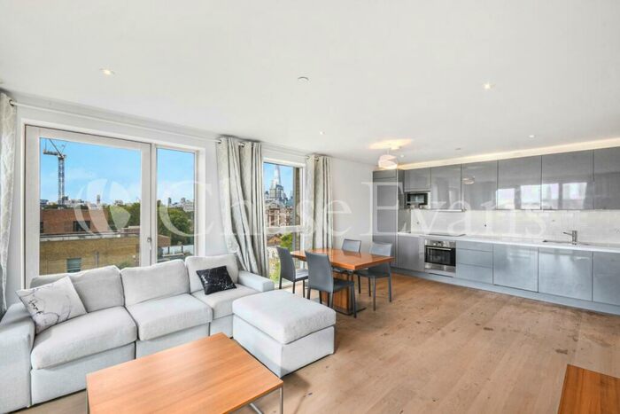 2 Bedroom Flat To Rent In Trafalgar Place, Rodney Road, Elephant & Castle, London, SE17