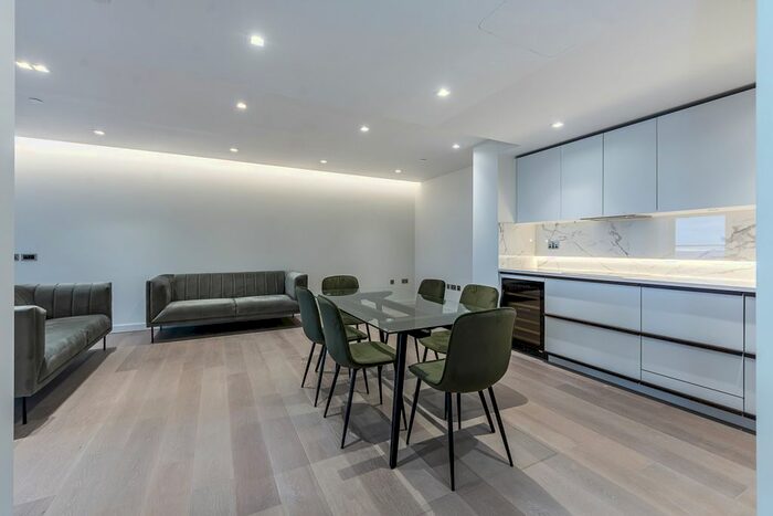 2 Bedroom Flat To Rent In Newcastle Place, London, W2