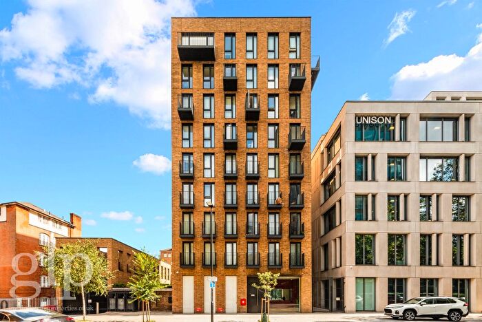 2 Bedroom Flat For Sale In Churchway, Kings Cross, London, NW1