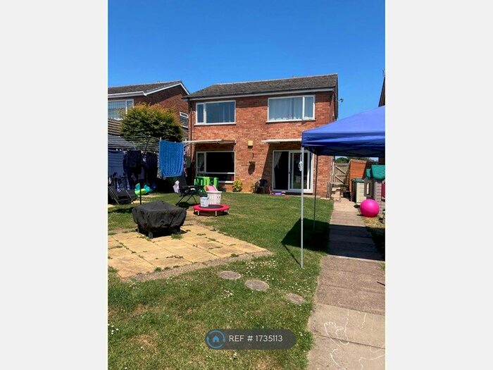 4 Bedroom Detached House To Rent In Peartree Walk, Yaxley, Peterborough, PE7