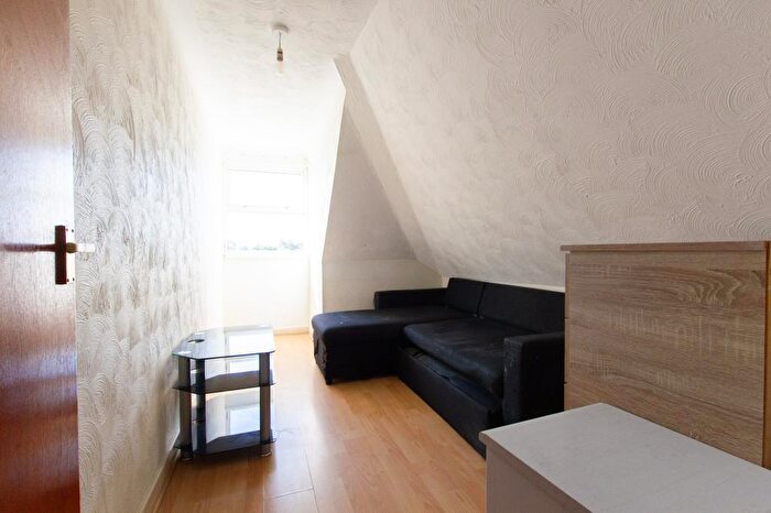 1 Bedroom Flat To Rent In Welbeck Avenue, Southampton, SO17