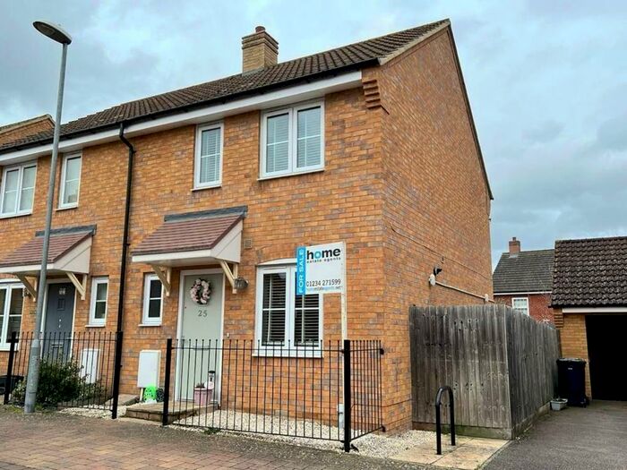 2 Bedroom End Of Terrace House To Rent In Meadfoot Place, Bedford, MK41
