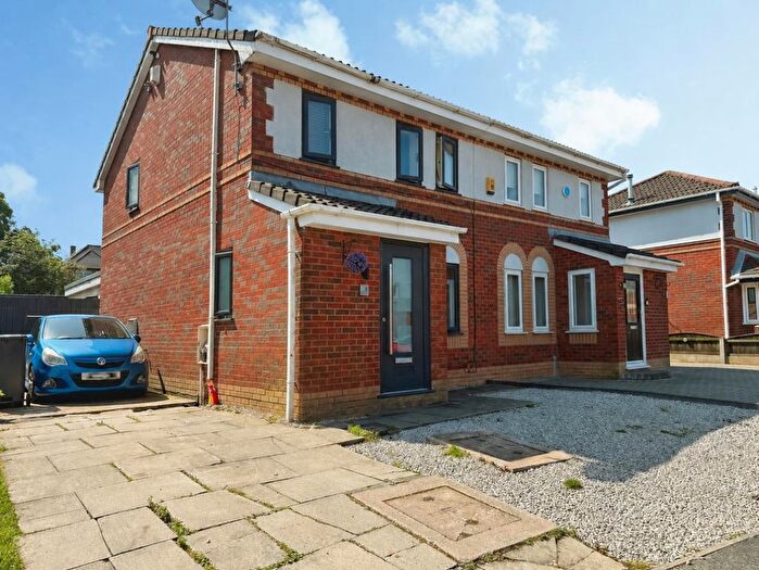 3 Bedroom Semi-Detached House For Sale In Amber Gardens, Hindley, Wigan, WN2