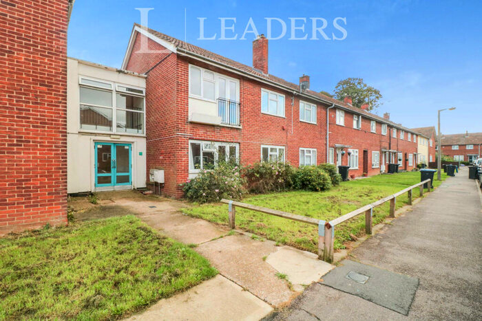 3 Bedroom Flat To Rent In Orchard Croft, Harlow, CM20