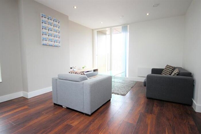 2 Bedroom Apartment To Rent In Cambridge Street Manchester, M1