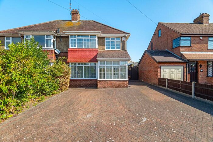 3 Bedroom Semi-Detached House For Sale In Beatty Road, Great Yarmouth, NR30