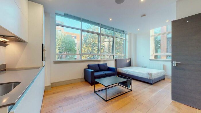 Studio To Rent In Lawrence Road, N15