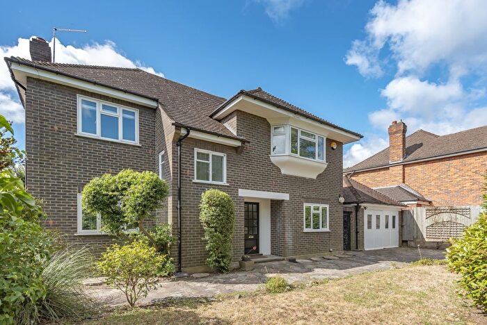 4 Bedroom Detached House To Rent In Woodlands Road, Bromley, BR1