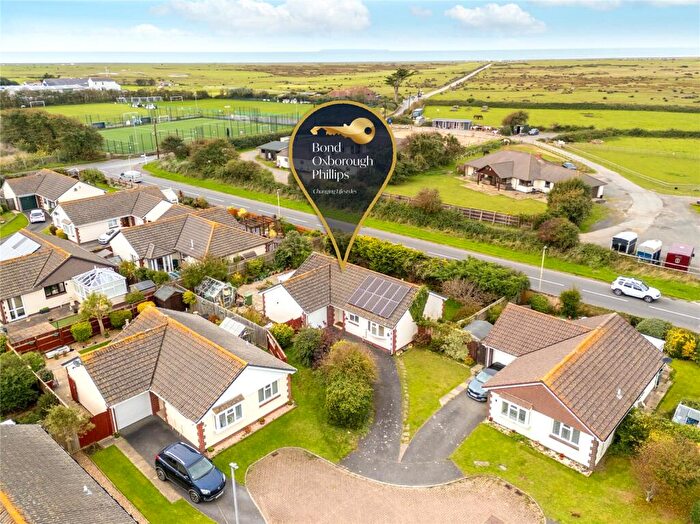 3 Bedroom Bungalow For Sale In West Moor Close, Northam, Bideford, EX39