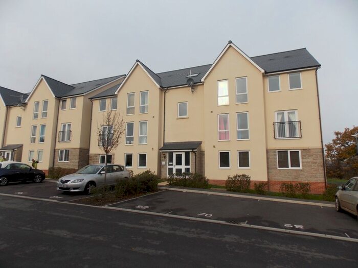 1 Bedroom Flat To Rent In Greenfield Road, Keynsham. Bristol, BS31