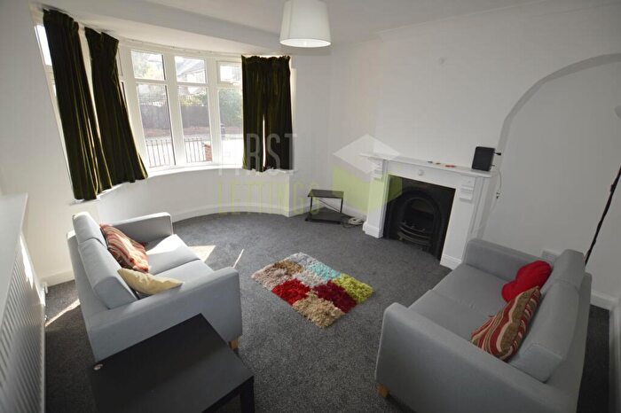 6 Bedroom Semi Detached House To Rent In Queens Road, Clarendon Park, LE2