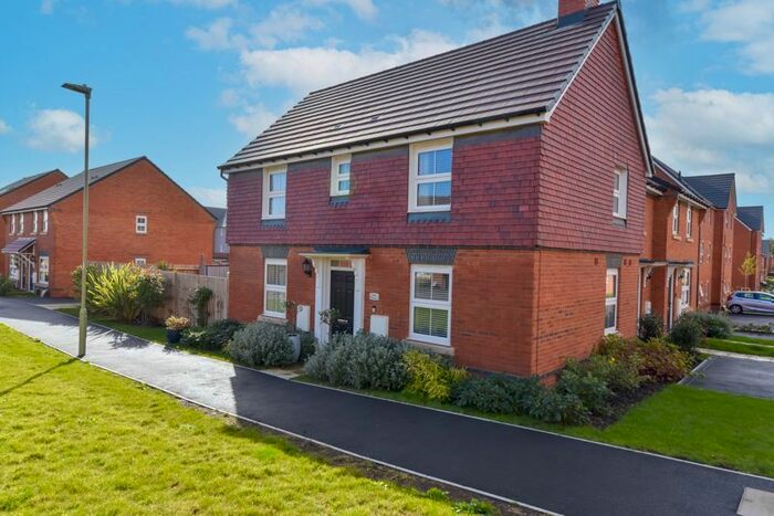 3 Bedroom Semi-Detached House To Rent In Brent Lane, Havant, PO9