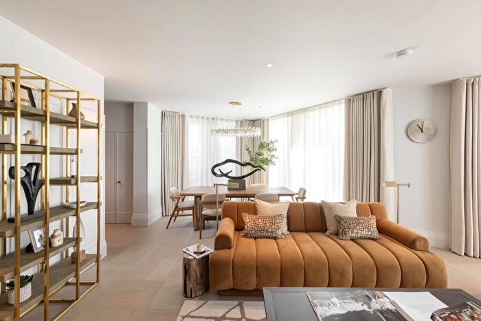 3 Bedroom Apartment For Sale In Fitzjohns Avenue, Hampstead, NW3