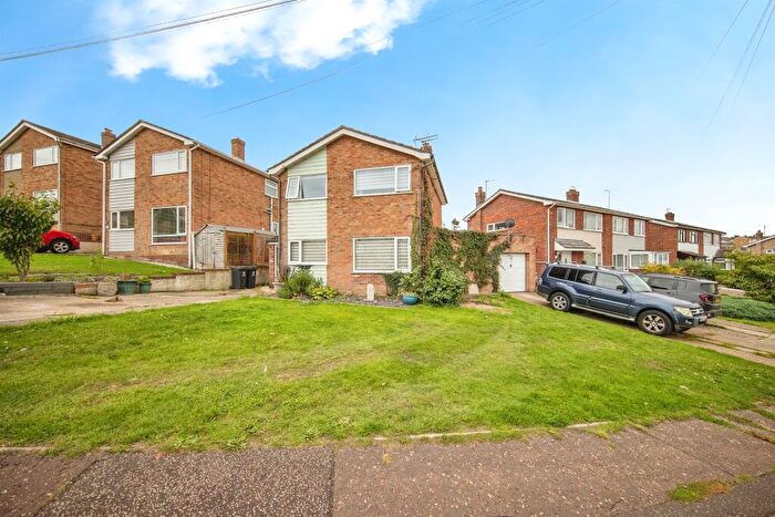 3 Bedroom Detached House For Sale In Larksfield Crescent, Harwich, CO12