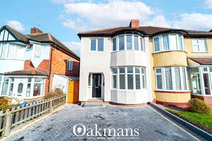3 Bedroom Semi Detached House To Rent In Durley Dean Road, Birmingham, West Midlands, B29