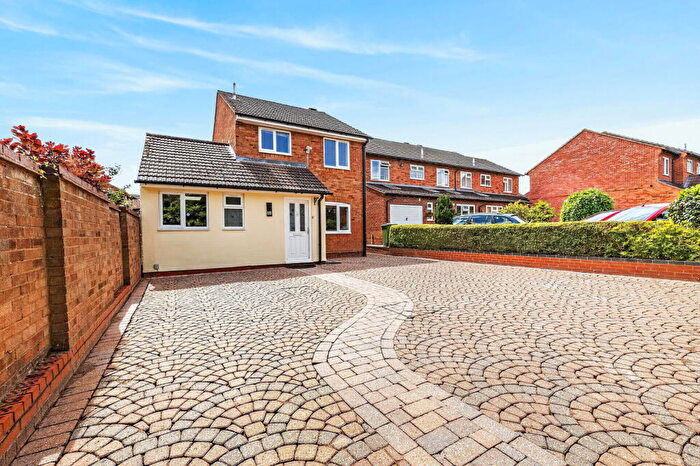 4 Bedroom Detached House For Sale In Clay Hill, Milton Keynes, MK8
