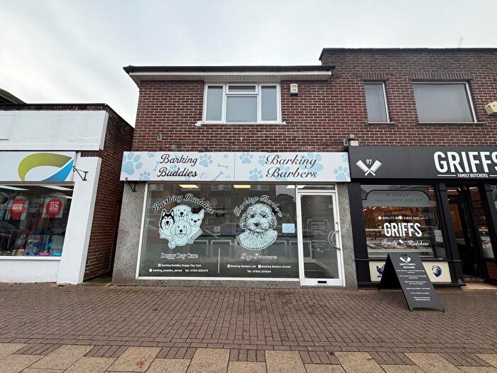 Flat To Rent In Lower Blandford Road, Broadstone, Dorset, BH18