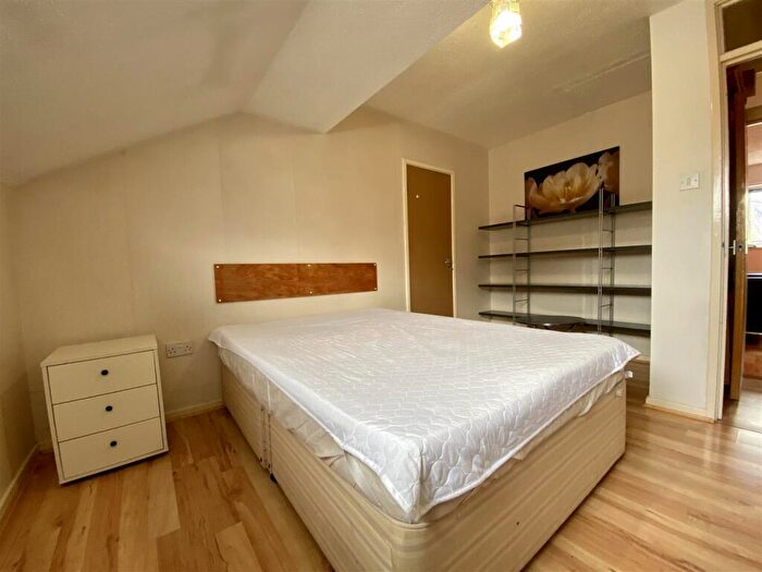 2 Bedroom Apartment To Rent In Blackfriars Court, Newcastle Upon Tyne, NE1