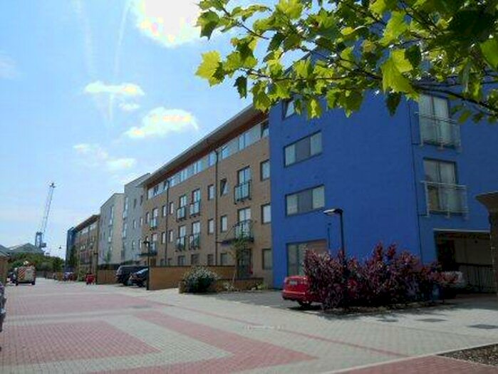 1 Bedroom Apartment To Rent In Watersmeet, St. Mary`s Island, Chatham, Kent, ME4