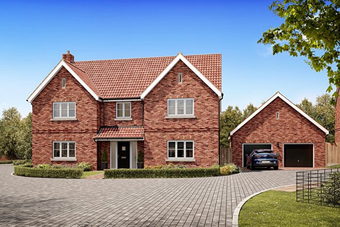 5 Bedroom Detached House For Sale In Mulberry Grove, Hitchin, SG5