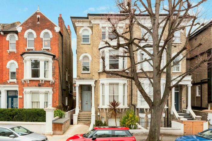 2 Bedroom Flat To Rent In Sisters Avenue, , London, SW11