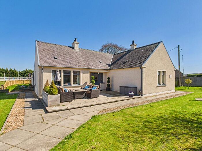 4 Bedroom Detached House For Sale In Hyndford Road, Lanark, ML11