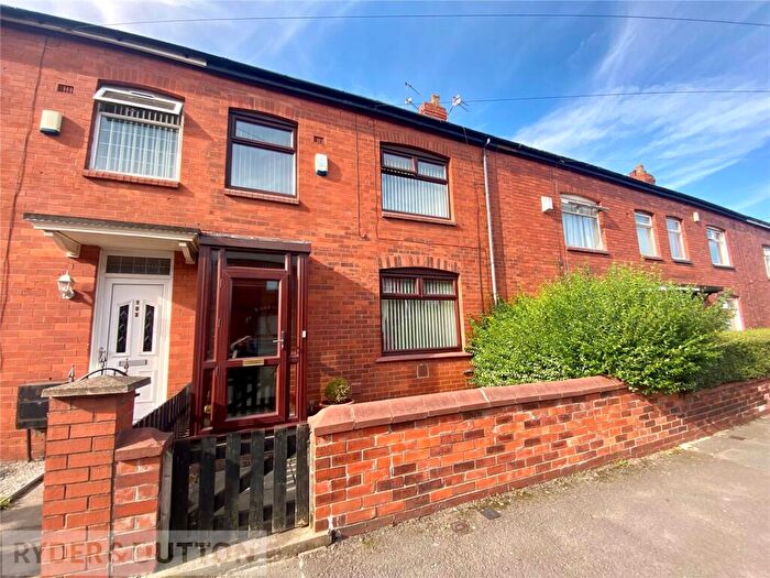 3 Bedroom Terraced House To Rent In Stanley Road, Chadderton, Oldham, OL9