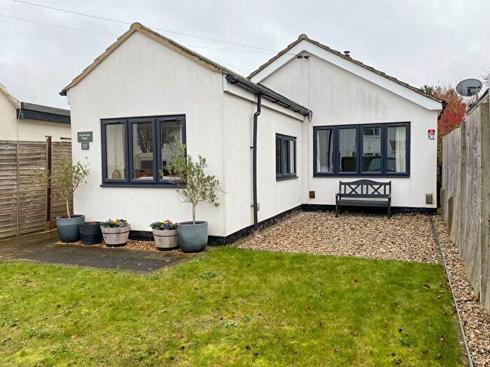 2 Bedroom Detached Bungalow For Sale In Westfield Place, Great Shelford, CB22