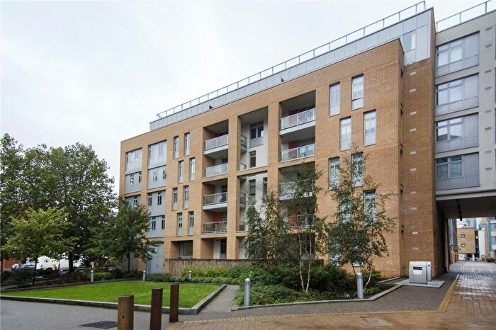 2 Bedroom Flat To Rent In Caspian Apartments, Salton Square, Limehouse, London, E14