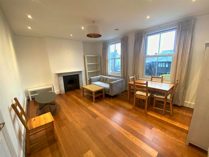 3 Bedroom Flat To Rent In Burstock Road, London, SW15