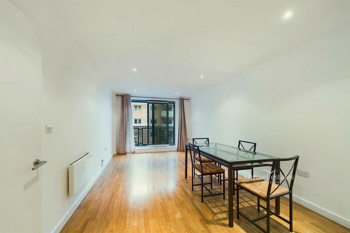 1 Bedroom Flat To Rent In Independence House, Collier Wood, SW19