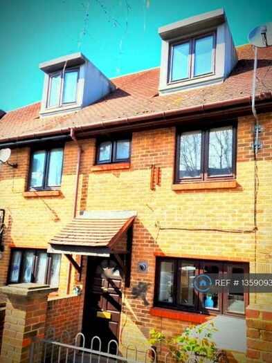 4 Bedroom Terraced House To Rent In Walnut Road, London, E10