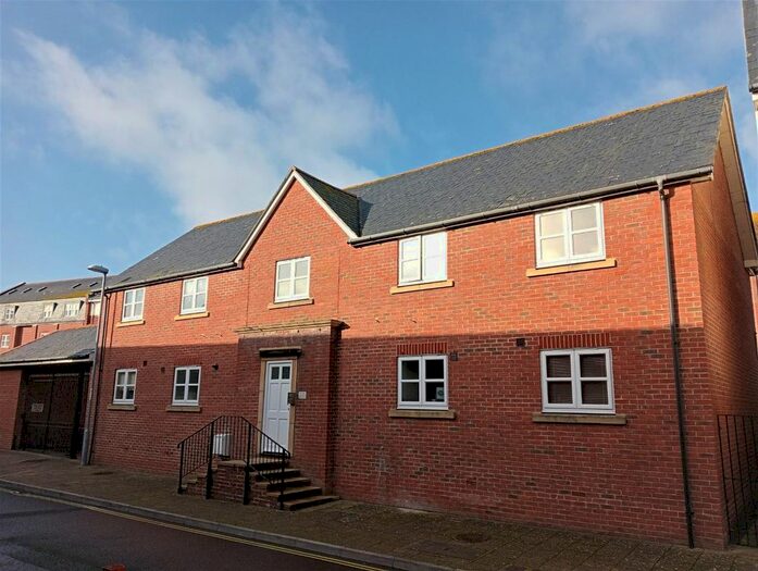 1 Bedroom Flat To Rent In West Street, Weymouth, DT4
