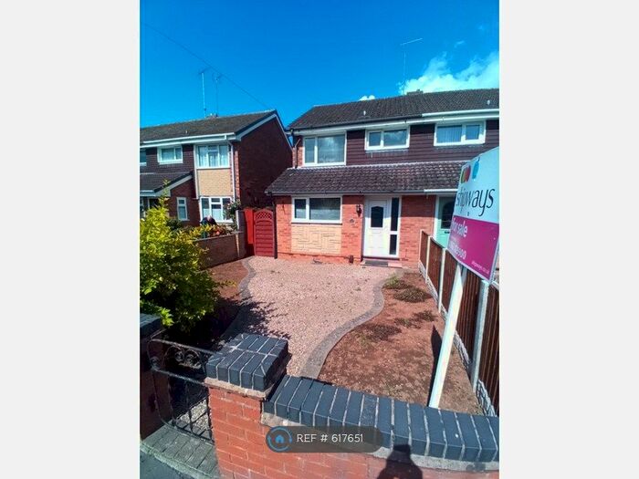 3 Bedroom Semi-Detached House To Rent In Audley Drive, Kidderminster, DY11